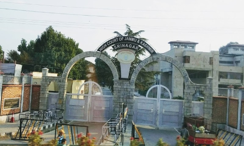 Harsh Or Disparaging Remarks Are Not To Be Made Against The Persons & Authorities Whose Conduct Comes Into Consideration Before The Courts Unless Heard: J&K&L HIGH COURT