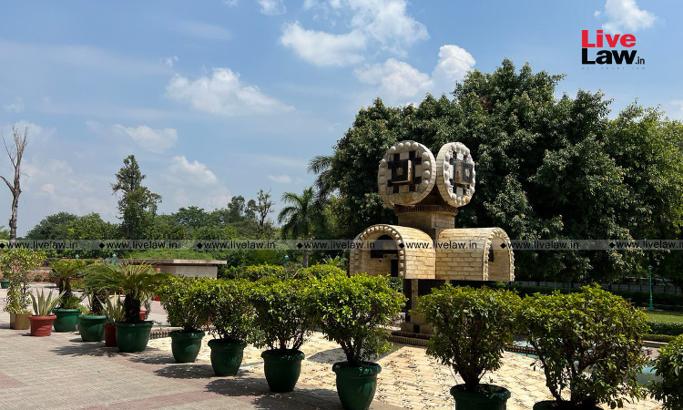 Failure  To Consider Reply On Merits; Delhi High Court Quashes GST Demand  Against Max Healthcare