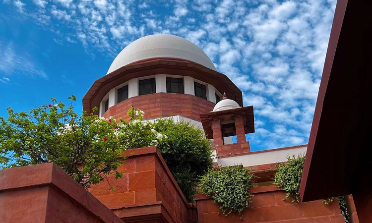 Income Tax Act | Writ Petition Can Be Entertained To Examine If Conditions To Issue Section 148 Notice Are Satisfied : Supreme Court