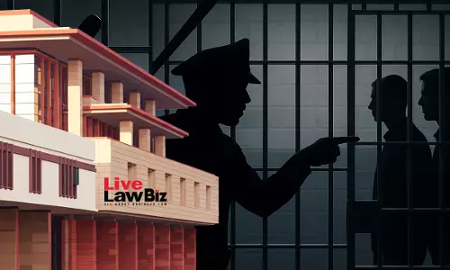Delhi HC Upholds DGCEI Officers Discharge In Custodial Torture Case, Rejects CCTV Evidence Delhi HC Upholds DGCEI Officers Discharge In Custodial Torture Case, Rejects CCTV Evidence